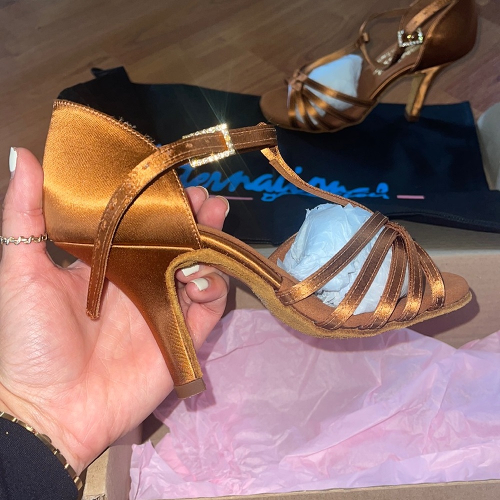 Uk size 2 us size 4 international dance shoes never worn custom made in England